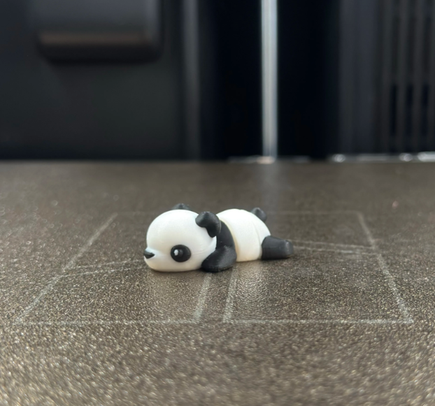 Panda articulé noir et blanc